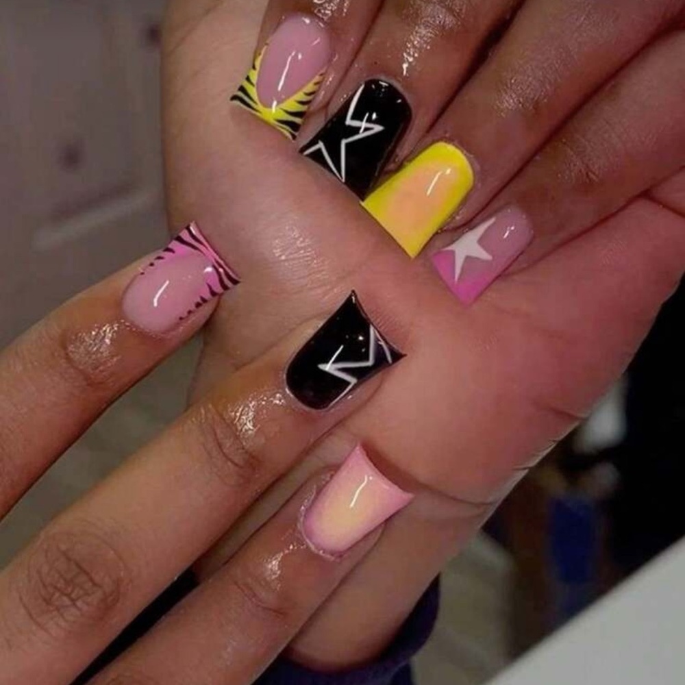24pc Press On Nail Set from the Nail Bar 💅
